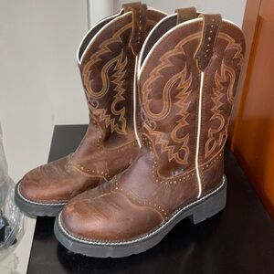 NWOT Justin Boots